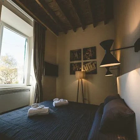 Th Trastevere Appartement Rome